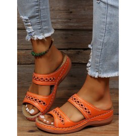 Retro Style Hollow Out Circular Embroidery Foot Casual Slippers