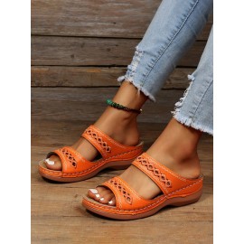 Retro Style Hollow Out Circular Embroidery Foot Casual Slippers