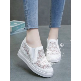 Flower Embroidery Detail Hidden Heeled Shoes