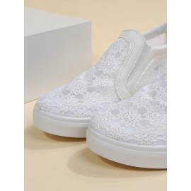 Flower Embroidery Detail Hidden Heeled Shoes